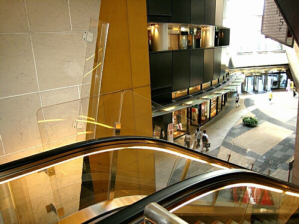 転落防止フェンス